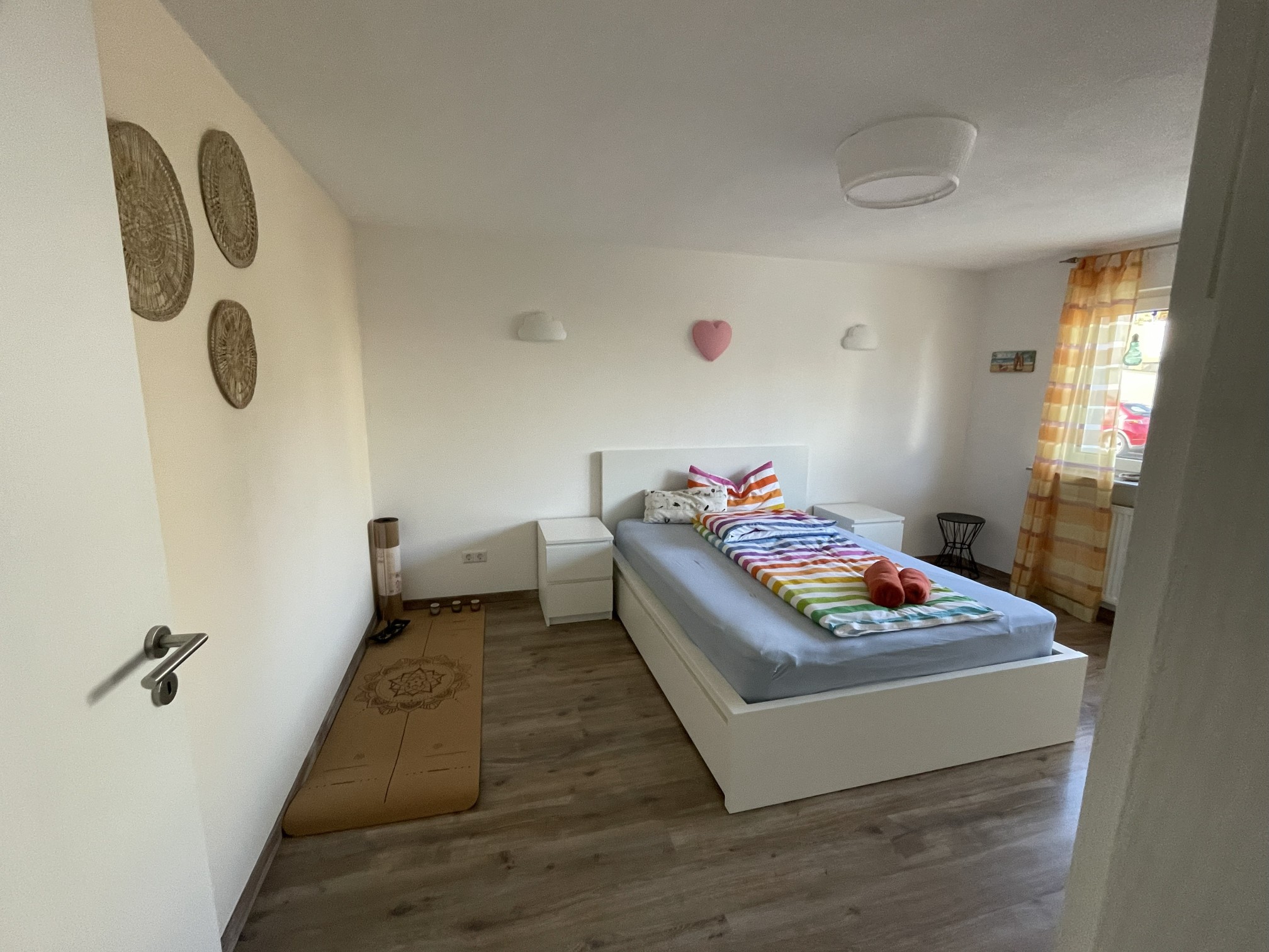 Schlafzimmer 1 mit Yogaecke
