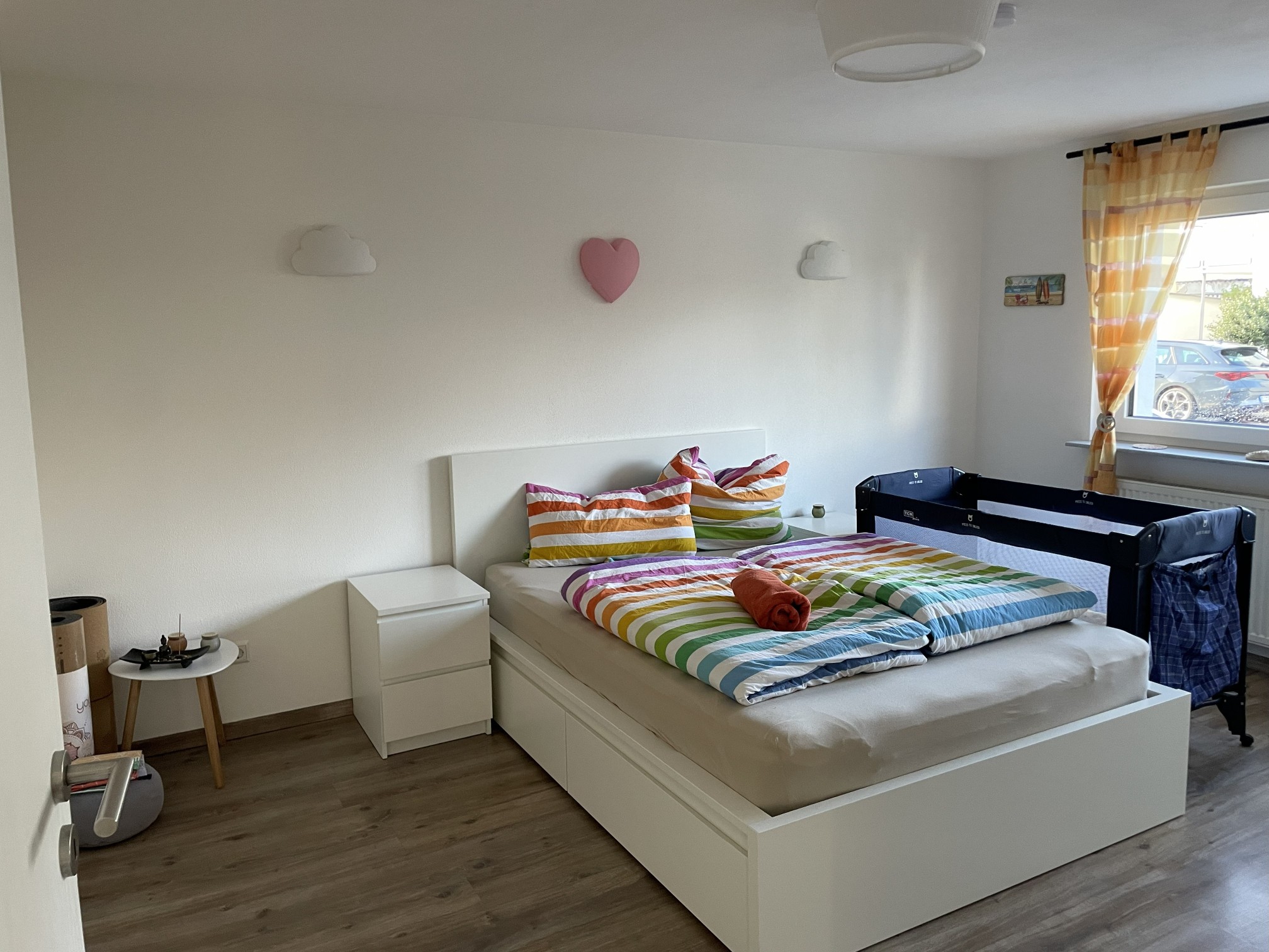 Schlafzimmer 1 mit Reisebett